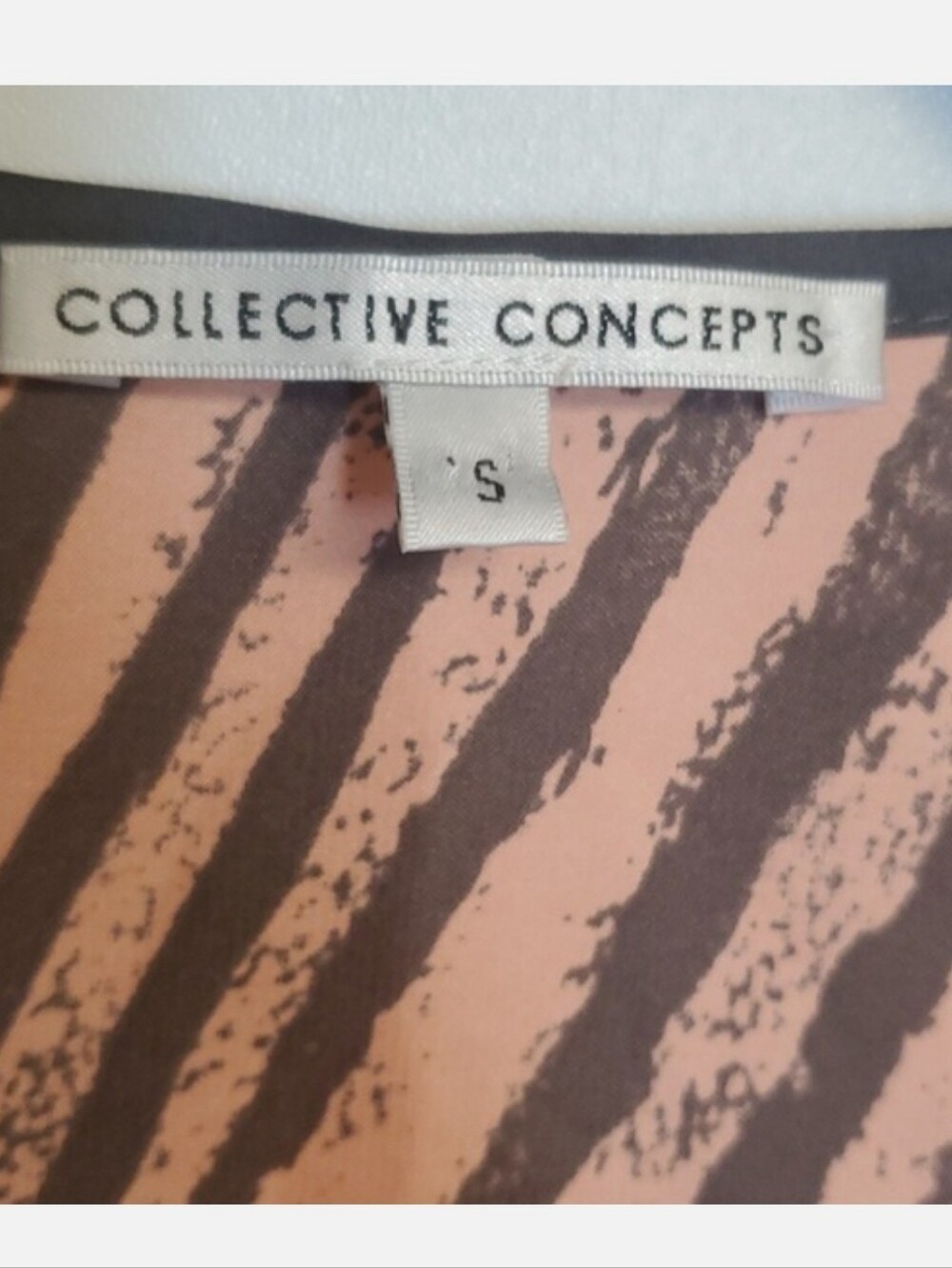 Collective Concepts Tiger Animal Print Blouse Top Small Made in USA  Y2K - Picture 2 of 6
